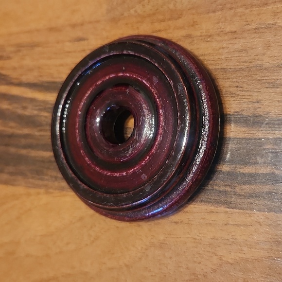 Satsuma Geisha Small Porcelain Egg with Lacquered Cherry Wood Platform Base - Picture 7 of 12